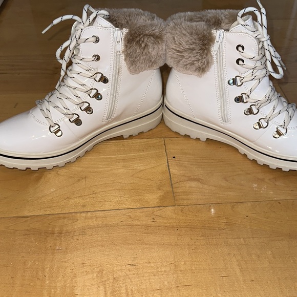 Patricia Charm Bootie size 38 excellent condition- worn only inside - Picture 7 of 7